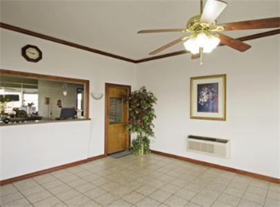 Executive Inn Muldrow Extérieur photo